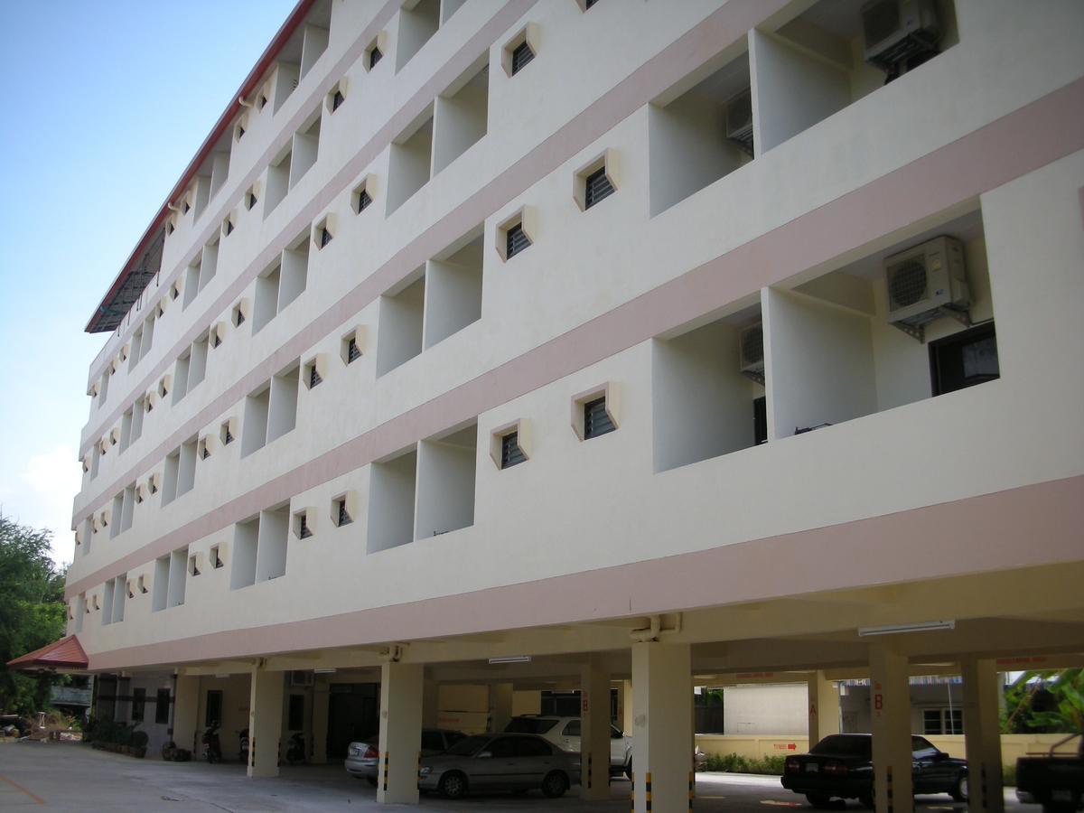Veerasuda Condotel Ratchaburi Exterior foto